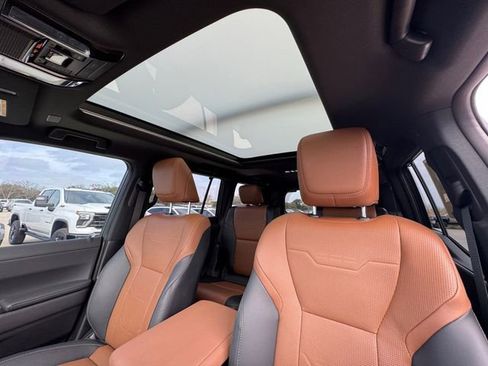 Used 2025 Lexus GX 550 550 Luxury+ image 28