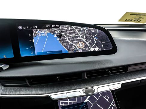 Used 2024 Lucid Air Touring image 20