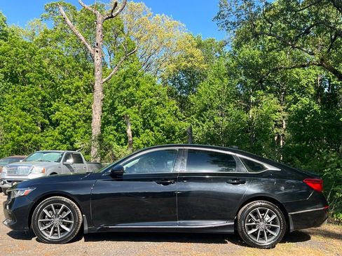 Used 2021 Honda Accord EX-L image 2