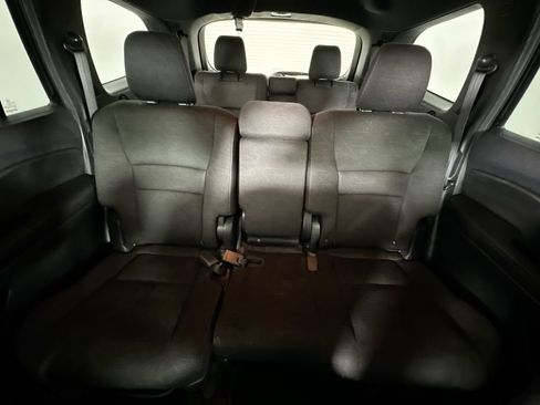 Used 2022 Honda Pilot Sport image 13