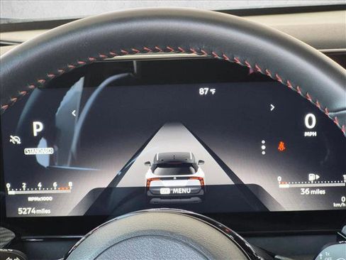 Used 2025 Nissan Kicks SR FWD image 11