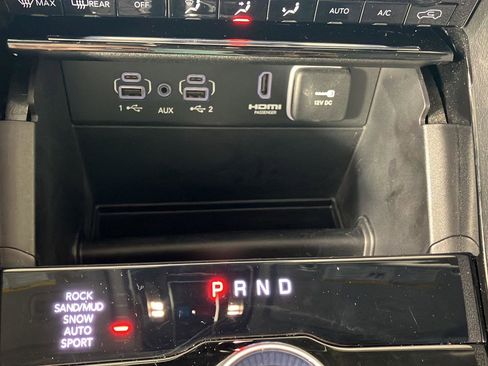 Used 2023 Jeep Grand Cherokee 4WD 4xe image 23