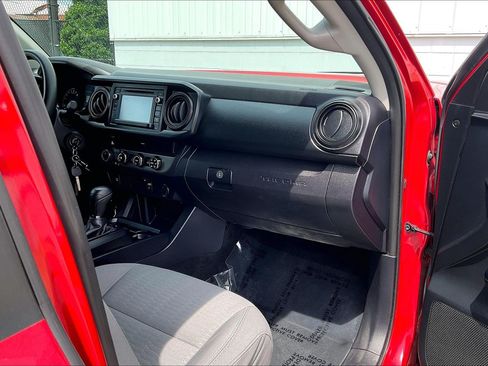 Used 2017 Toyota Tacoma SR w/ Tow Package AWD/4WD image 21