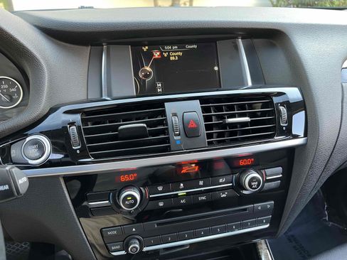 Used 2017 BMW X3 sDrive28i RWD image 7