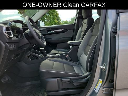 Used 2025 Chevrolet TrailBlazer LS FWD image 6