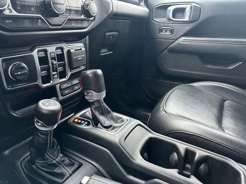 Used 2023 Jeep Wrangler Unlimited Sahara w/ Cold Weather Group image 23