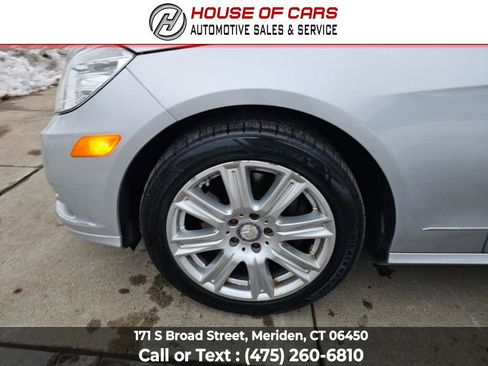 Used 2013 Mercedes-Benz E 350 4MATIC Sedan image 19