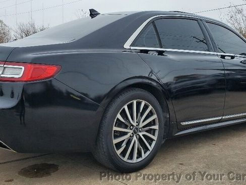 Used 2018 Lincoln Continental Select w/ Continental Climate Package image 14