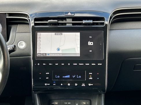 Used 2024 Hyundai Tucson Limited image 18