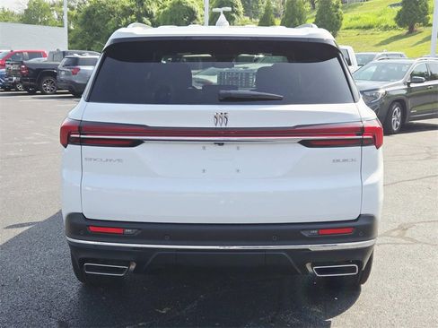New 2025 Buick Enclave Preferred w/ Power Package image 4