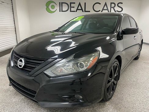 Used 2018 Nissan Altima 2.5 SR w/ SR Midnight Edition image 1