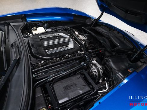 Used 2015 Chevrolet Corvette Z06 w/ 3LZ Preferred Equipment Group RWD image 32
