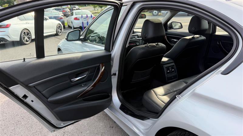 Used 2014 BMW 335i xDrive Sedan AWD/4WD image 41