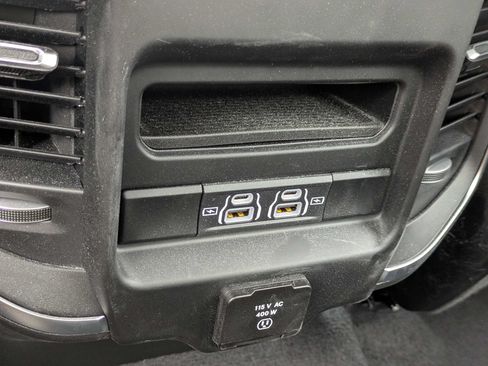 Used 2025 RAM 1500 Big Horn AWD/4WD image 16