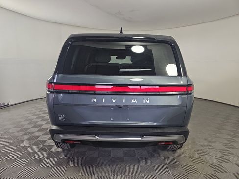 Used 2025 Rivian R1S Adventure image 4