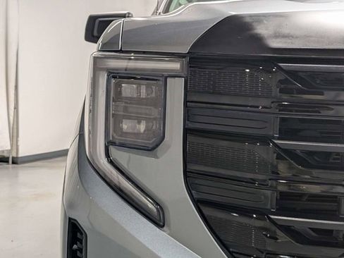 Used 2023 GMC Sierra 1500 Elevation AWD/4WD image 27