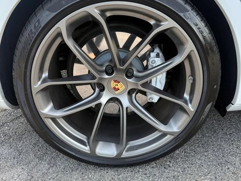 Used 2022 Porsche Cayenne Turbo AWD/4WD image 13