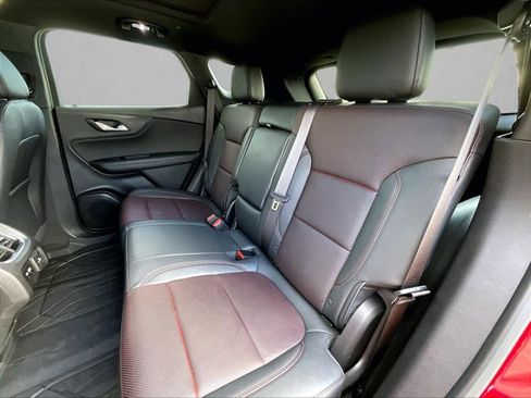 Used 2024 Chevrolet Blazer RS FWD image 28