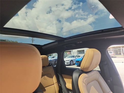 Used 2020 Lincoln Corsair Reserve w/ Equipment Group 201A image 30