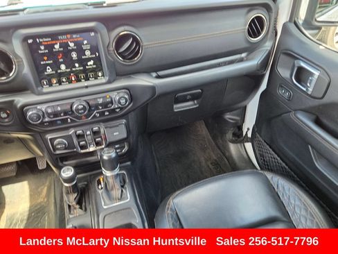 Used 2021 Jeep Wrangler Unlimited Sahara AWD/4WD image 16