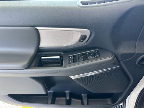 New 2026 Ford Expedition Active image 15