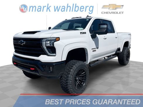 New 2025 Chevrolet Silverado 2500 LT w/ Trail Boss Package AWD/4WD image 1