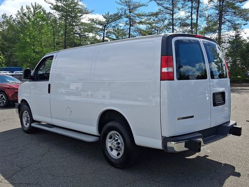 Certified 2024 Chevrolet Express 2500 w/ Driver Convenience Package RWD image 4