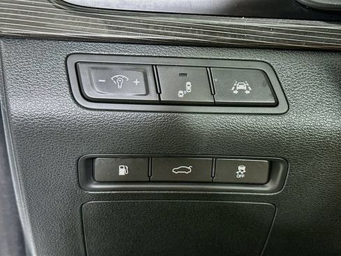 Used 2019 Hyundai Sonata Limited w/ Ultimate Package 04 FWD image 13