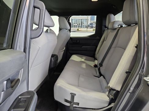 Used 2024 Toyota Tacoma SR5 AWD/4WD image 10