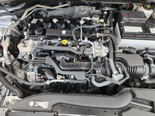 Certified 2024 Toyota Corolla Cross LE w/ Moonroof Package FWD image 30