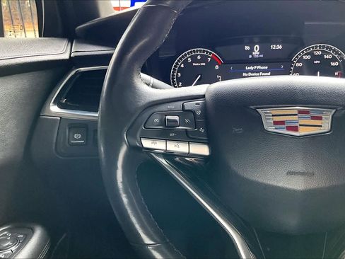 Used 2021 Cadillac XT6 Premium Luxury image 23