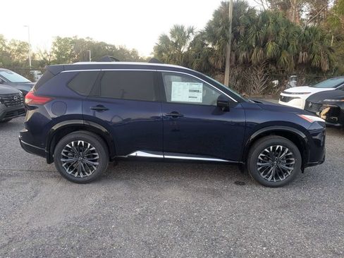 New 2026 Nissan Rogue Platinum w/ Platinum Premium Package AWD/4WD image 3