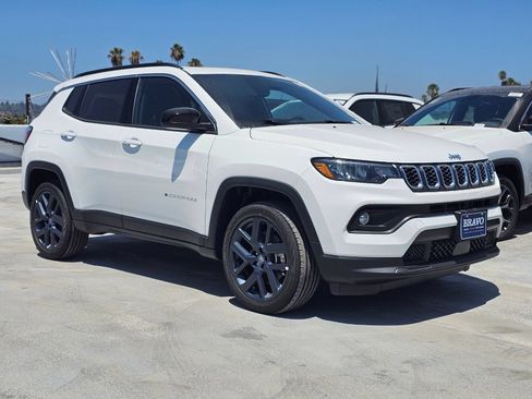 New 2026 Jeep Compass Latitude AWD/4WD image 4
