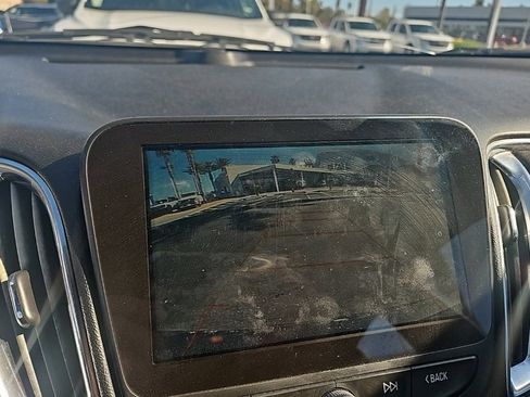 Used 2018 Chevrolet Malibu LT image 4