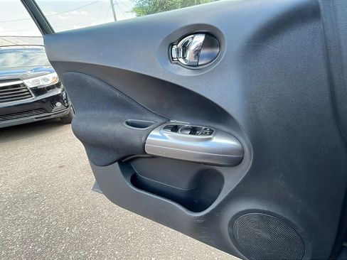 Used 2013 Nissan Juke S AWD/4WD image 15