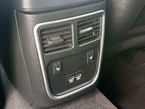 Used 2023 Chrysler 300 Touring L w/ Popular Equipment Group image 27