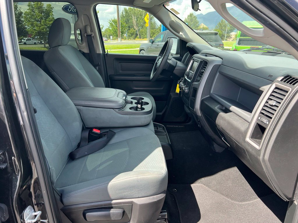 Used 2018 RAM 1500 Express w/ Black Ram 1500 Express Group RWD image 15