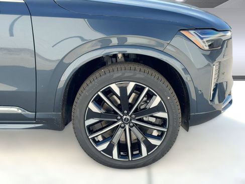 New 2026 Volvo XC90 T8 Ultra w/ Protection Package Premier AWD/4WD image 11