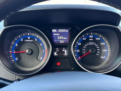 Used 2016 Hyundai Elantra GT FWD image 21