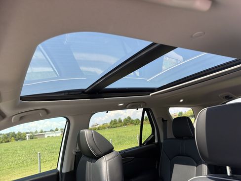 Certified 2025 Honda Pilot Elite image 11