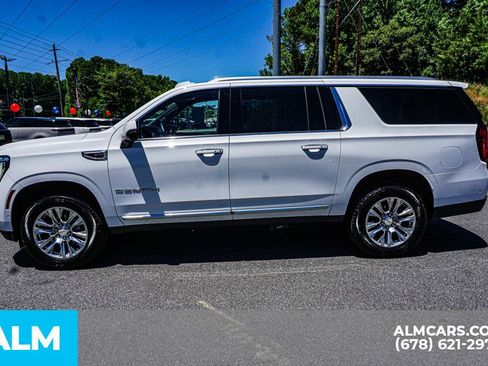 Used 2025 GMC Yukon XL Denali AWD/4WD image 7