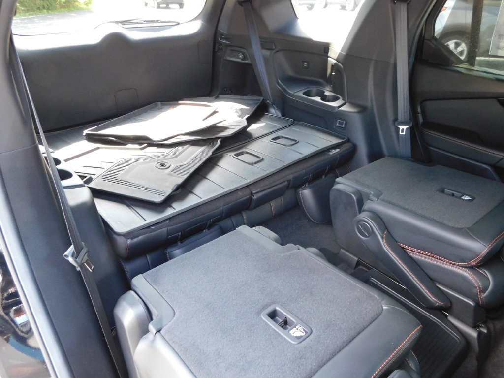 Used 2025 Honda Pilot TrailSport image 32