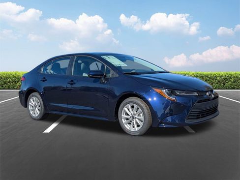 New 2026 Toyota Corolla LE w/ LE Premium Package image 2