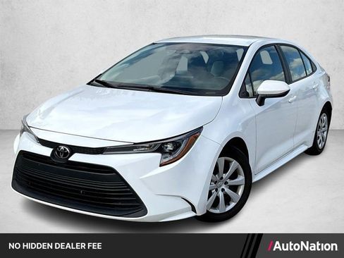 Used 2023 Toyota Corolla LE FWD image 1