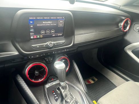 Used 2020 Chevrolet Camaro LT RWD image 22
