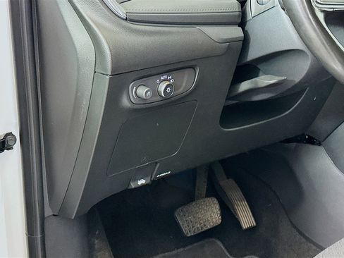 Used 2024 Buick Encore GX Preferred image 17