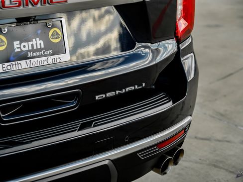 Used 2021 GMC Yukon Denali image 30
