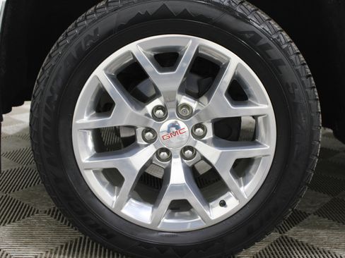 Used 2018 GMC Sierra 1500 SLT w/ SLT Premium Package image 41