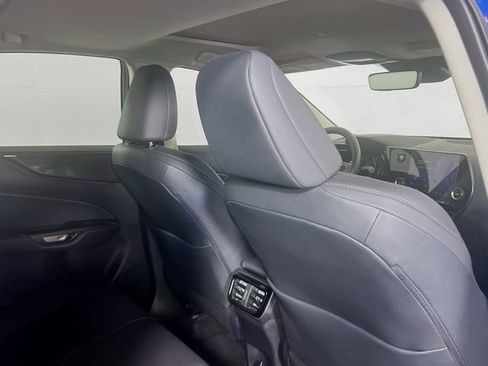 Used 2025 Lexus NX 250 FWD w/ Towing Package (2000 Lbs) image 8