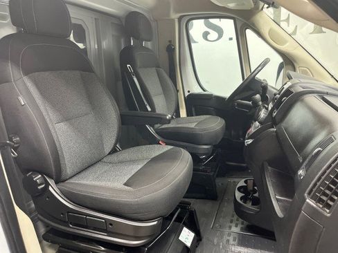 Used 2019 RAM ProMaster 3500 w/ Premium Appearance Group image 19